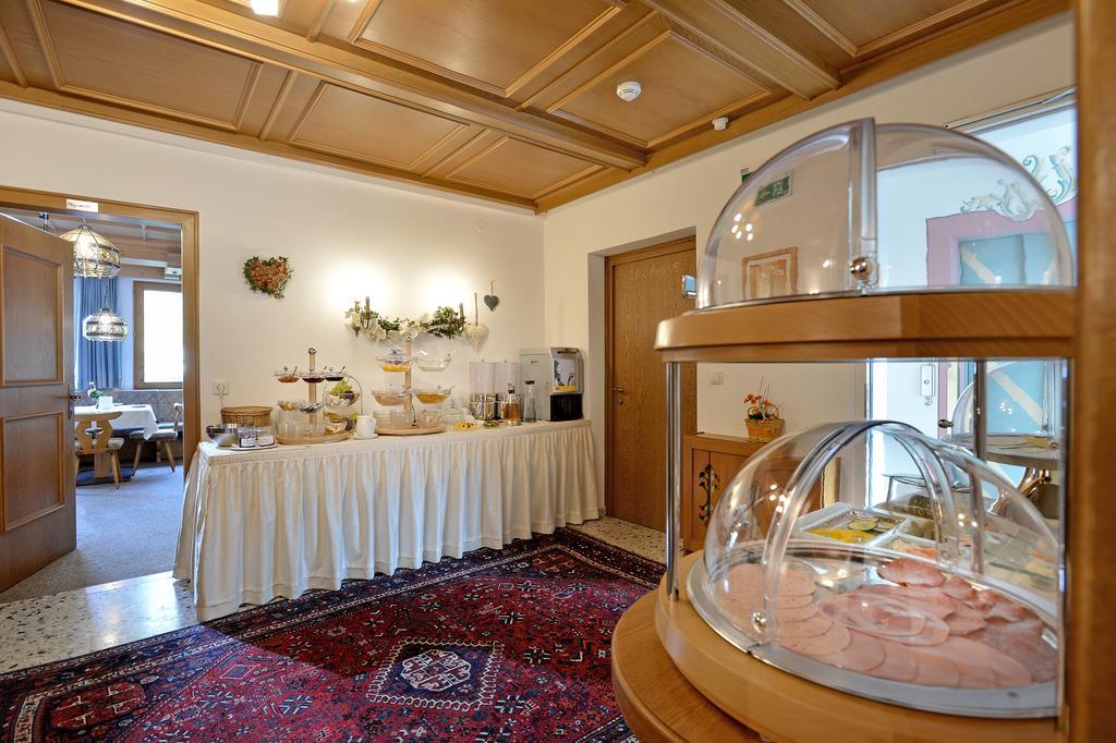 Hotel Garni Jennewein Mayrhofen Zewnętrze zdjęcie