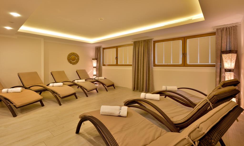 Hotel Garni Jennewein Mayrhofen Zewnętrze zdjęcie