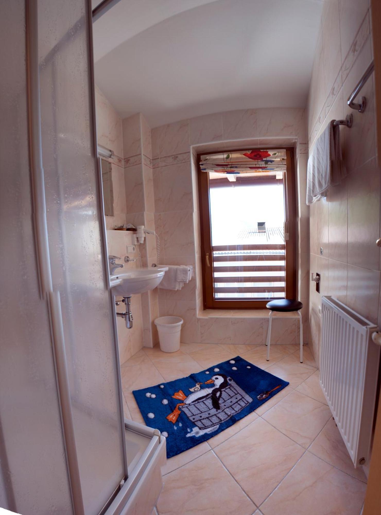 Hotel Garni Jennewein Mayrhofen Zewnętrze zdjęcie