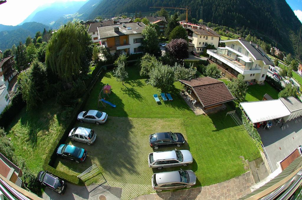 Hotel Garni Jennewein Mayrhofen Zewnętrze zdjęcie