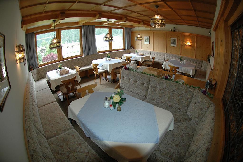 Hotel Garni Jennewein Mayrhofen Zewnętrze zdjęcie